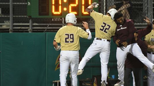 Bobcats hand Roadrunners first loss in rivalry showdown