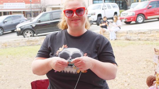 Courthouse Caldo camaraderie