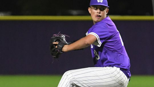 Errors hurt Rattlers in district opener loss