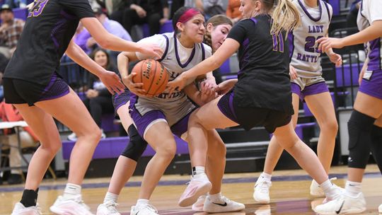 Lady Rattlers fall in thrilling game against Liberty Hill