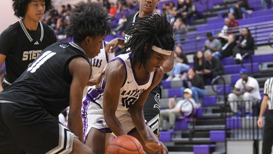 Rattlers fall to Buda Johnson comeback