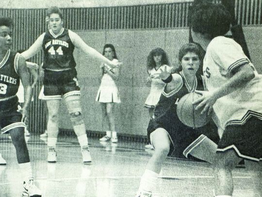 1991-1992 Lady Rattlers in action