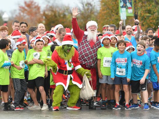 ...AND THEY’RE OFF: Community takes part in annual Jingle Bell Run 5K 