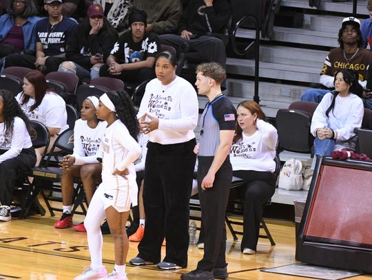 Antoine steps down as head coach after 15 seasons