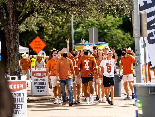 As Texas college towns emerge as coronavirus hot spots, universities try to keep students from infecting locals