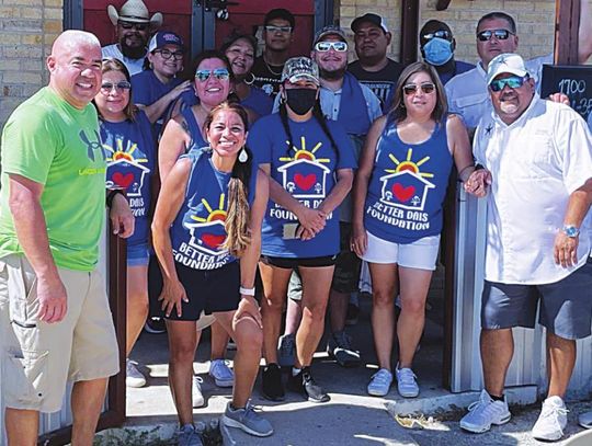 Better Dais Foundation hosts hamburger sale for Hays County Food Bank, future projects