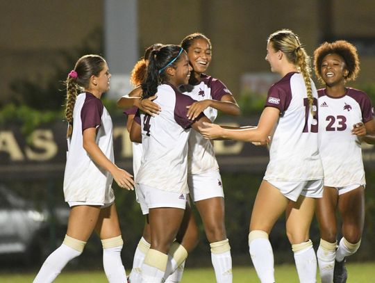 Bobcats back in win column with 4-0 win over Coastal Carolina