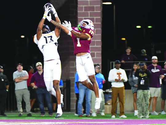 Bobcats clash with Jaguars in final regular season game