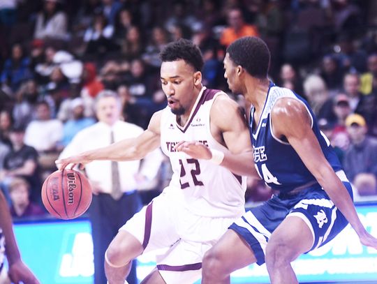 Bobcats complete Arkansas road trip with 67-60 win over Little Rock