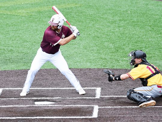 Bobcats complete sweep over ULM with run-rule win