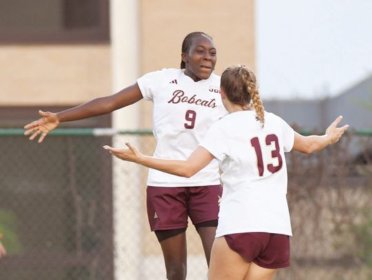 Bobcats defeat Incarnate Word in shutout victory