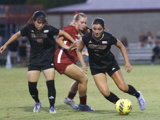 Bobcats drop final non-conference game against Baylor