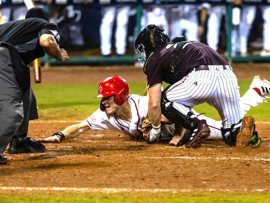 Bobcats drop opener against Ragin Cajuns