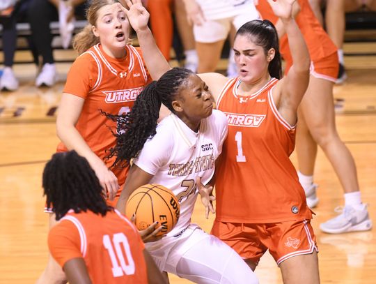 Bobcats lose fourth straight against UTRGV