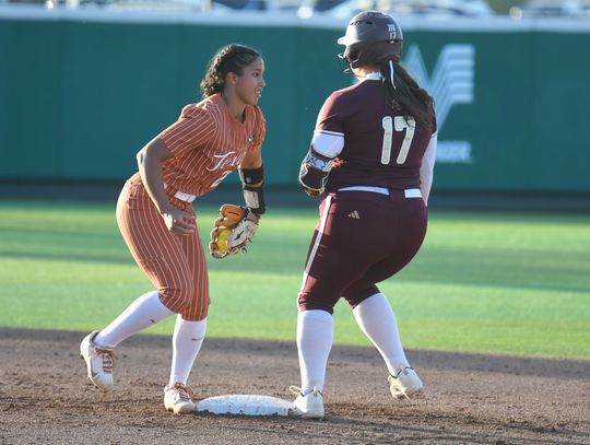 Bobcats push No. 1 Texas to their limit in loss