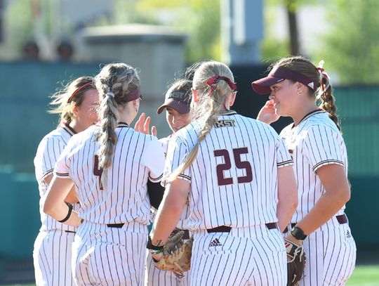 Bobcats sweep Warhawks, continue road stand at USM