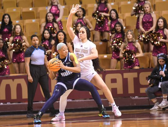 Bobcats unable to overcome slow start vs. Coastal