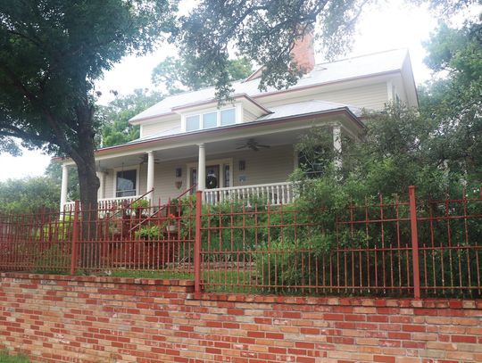 Bungalows & Buggy Trails