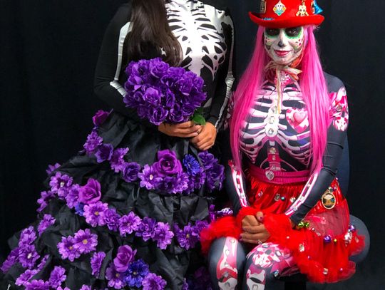 Chicas Calaveras commemorate Cinco de Mayo