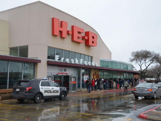 CONQUERING THE ELEMENTS: San Marcans weather effects of fierce winter storm