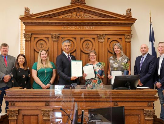 County recognizes POSAC members, 4-H Gold Star Award recipients, Hispanic Heritage Month 