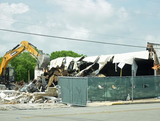 Demolitions continue on San Antonio St.