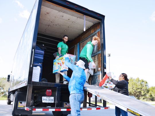 DFPS, Partnerships for Children distributes gifts for Hays County kids