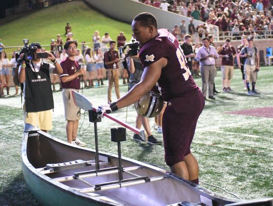 For Bobcats, reclaiming paddle starts new tradition 