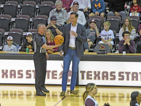 Foster, 1996-97 SWT  basketball team honored