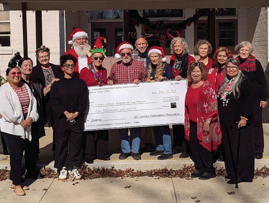 Freethinkers donate to Centro and Women’s Health Collective