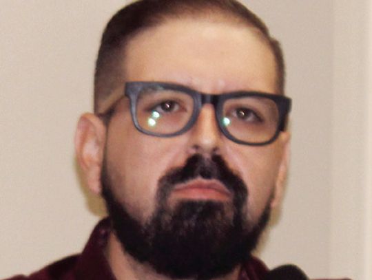 Gonzalez defeats Saucedo in council runoff election