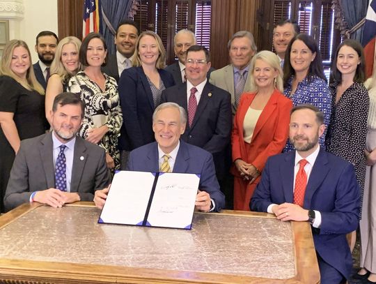 Governor signs Texas Regulatory Consistency Act