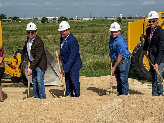 Groundbreaking ceremony kicks off major road projects, retail development in Kyle