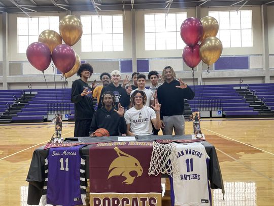 Gumbs set to stay home after inking to play with Texas State