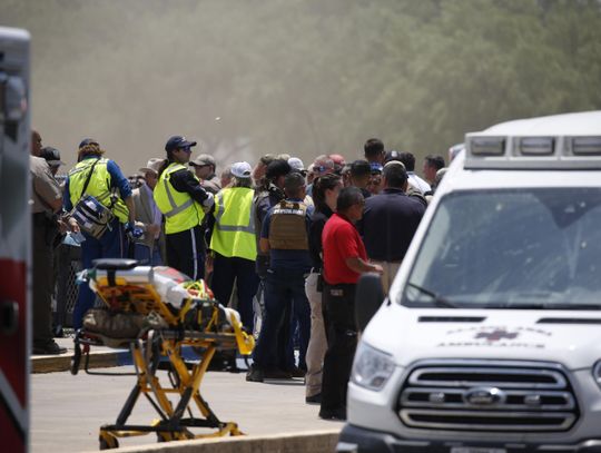Gunman kills 19 children, 2 teachers in Texas school rampage