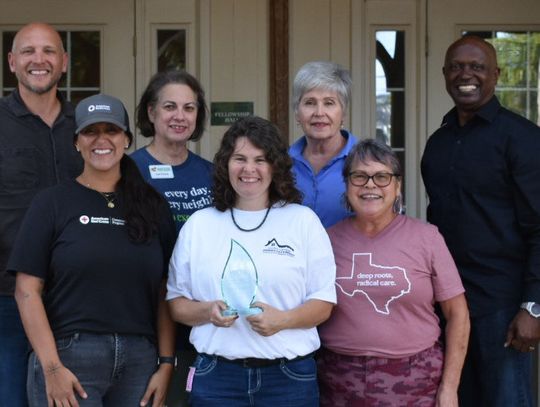 H.O.M.E. Center wins Texas Homeless Network award