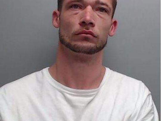 Hays County deputies arrest man on multiple felony charges 