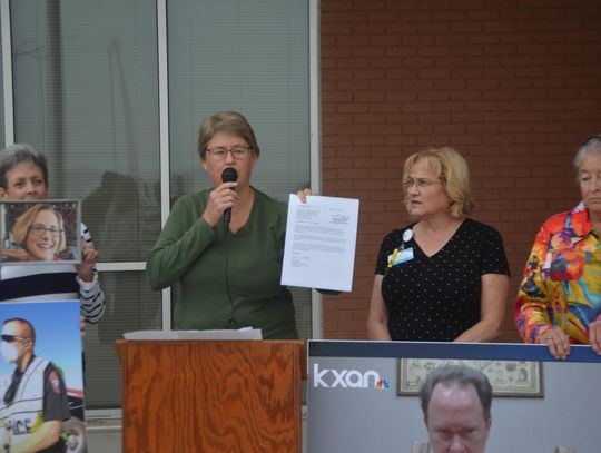 ‘I’m asking for the justice system to work’: Calls for new grand jury in fatal crash case renewed