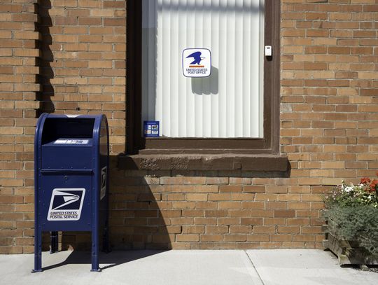 In Texas, USPS woes and state deadlines could leave voters without enough time to return mail-in ballots