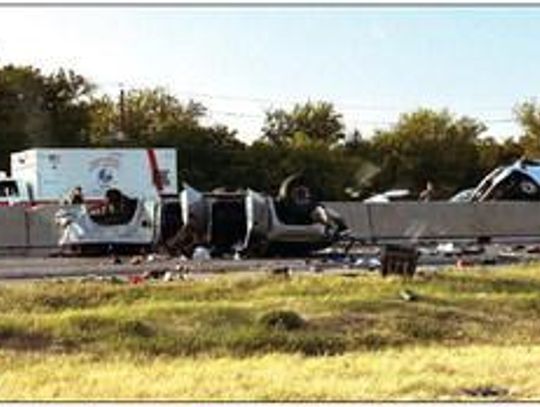 Labor Day weekend collision closes I-35 north, south lanes