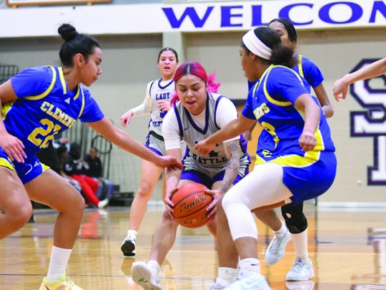 Lady Rattlers blowout Clemens as Tobias surpasses 1,000 career points