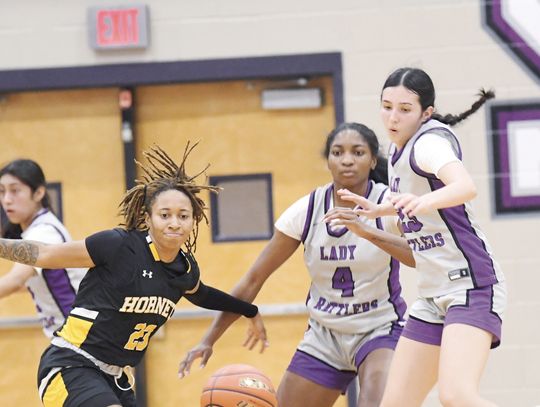 Lady Rattlers blowout East Central