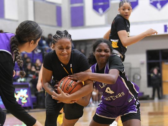 Lady Rattlers comeback falls short against East Central