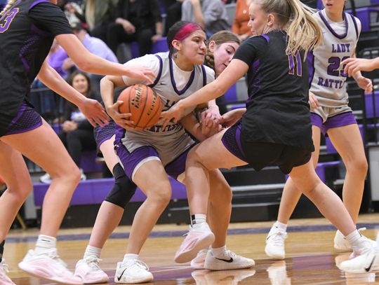 Lady Rattlers fall in thrilling game against Liberty Hill