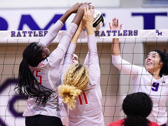 Lady Rattlers fall to Cibolo Steele 