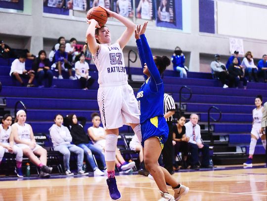 Lady Rattlers not quite ready for takeoff against Lady Rockets