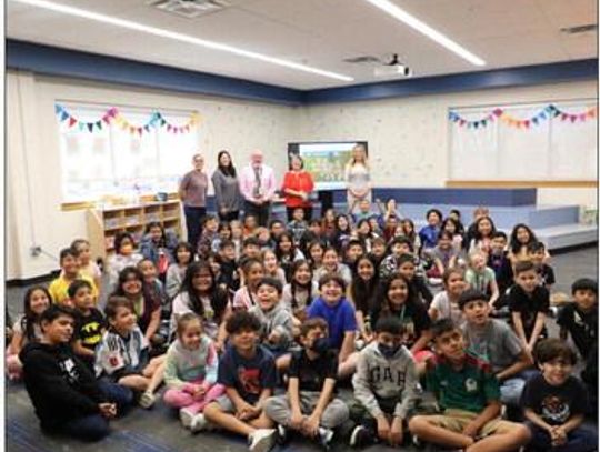 Local Meteorologist Speaks To Bowie Elementary Students