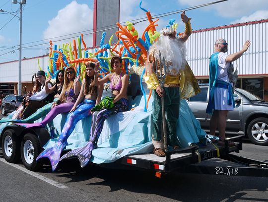 Mermaid Promenade graces downtown San Marcos, Royal Court announced