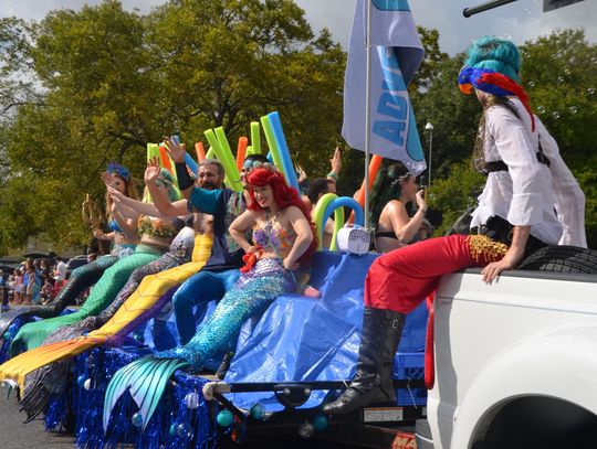 Mermaid Society SMTX, Mermaid Parade, Mermaid Promenade