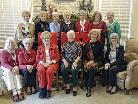 Mountain Laurel Garden Club serves Cottage Kitchen Luncheon